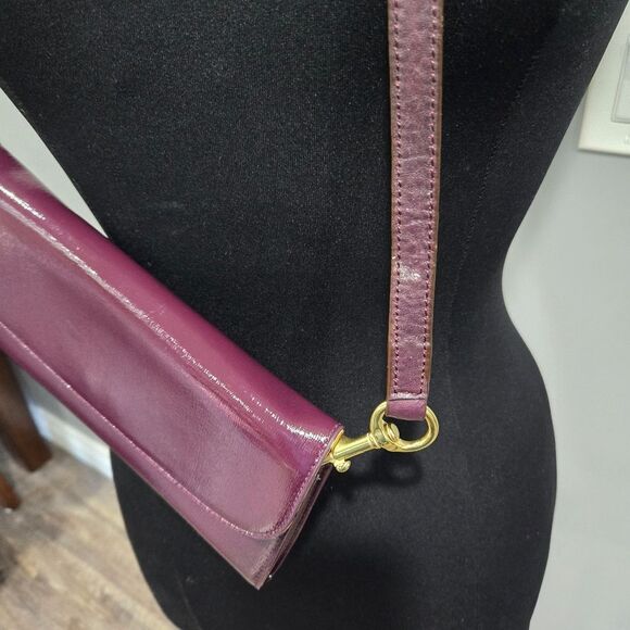 🐢 Nordstrom Curved Day Clutch Burgundy - Picture 13 of 14
